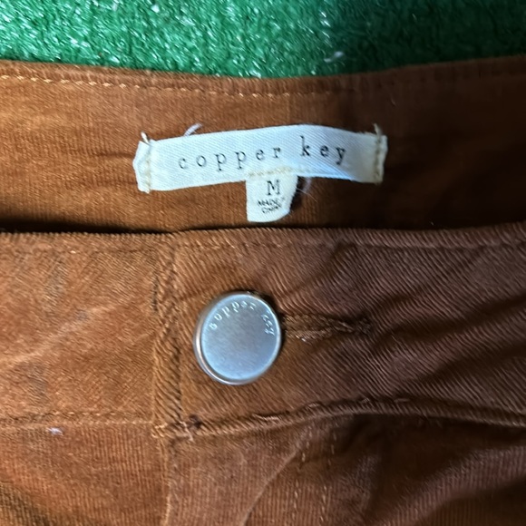 Copper Key Medium Skirt! - Picture 4 of 5